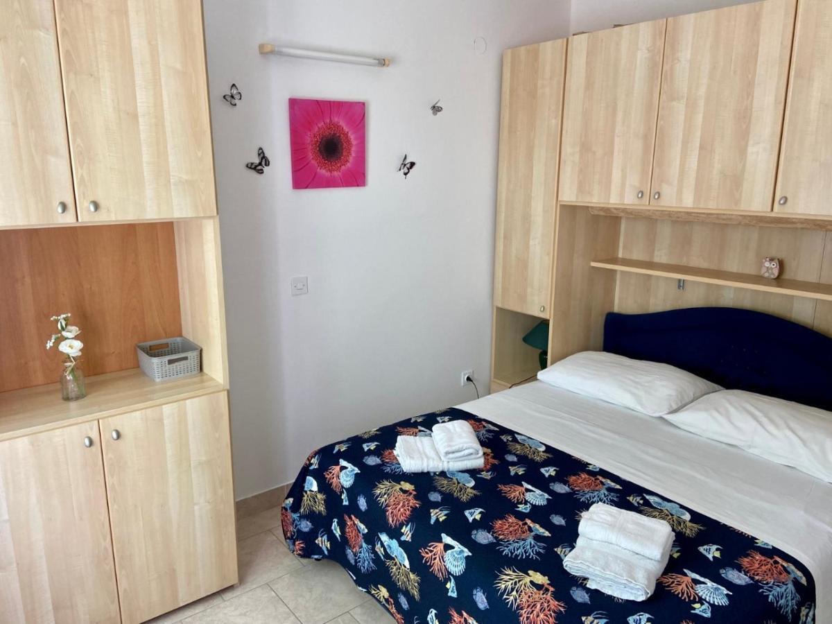 Apartments Tri Zala Zrnovo Buitenkant foto